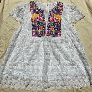 Lace bay doll shirt with embroidery
